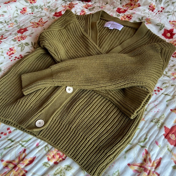 Tradlands Shelter Cotton Cardigan in Olive size small - Picture 2 of 6